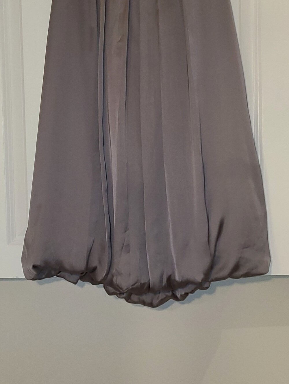 Max Mara Gray 100% Silk Sleeveless Pleated Bubble Hem Mini Dress Womens Size 6 - Picture 5 of 10